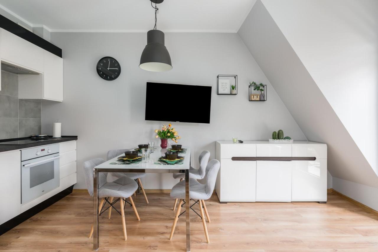 Apartment Różana Poznań by Renters Exterior foto