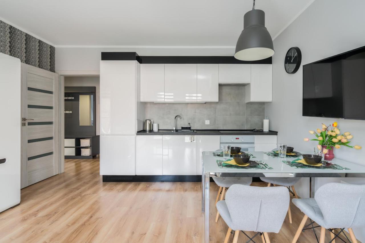 Apartment Różana Poznań by Renters Exterior foto
